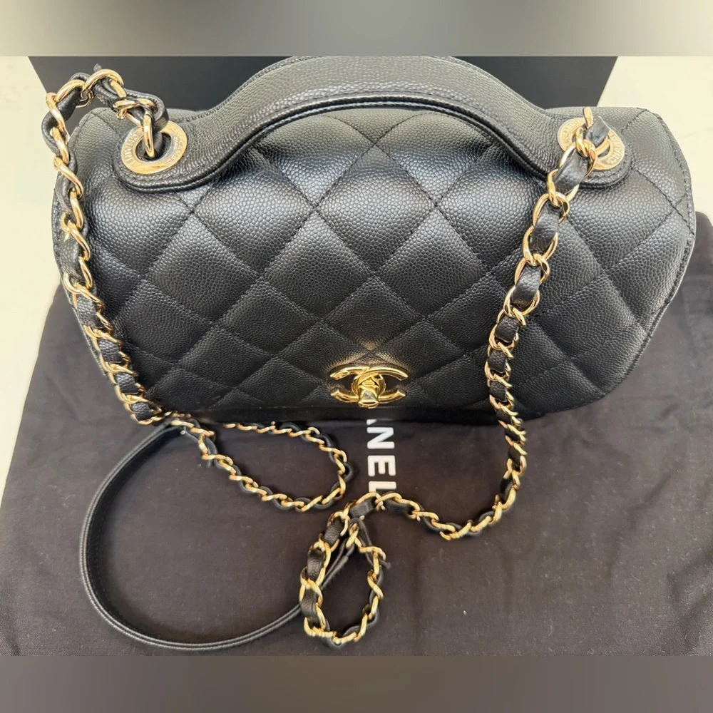 Chanel Black Caviar Leather Business Affinity in Medium